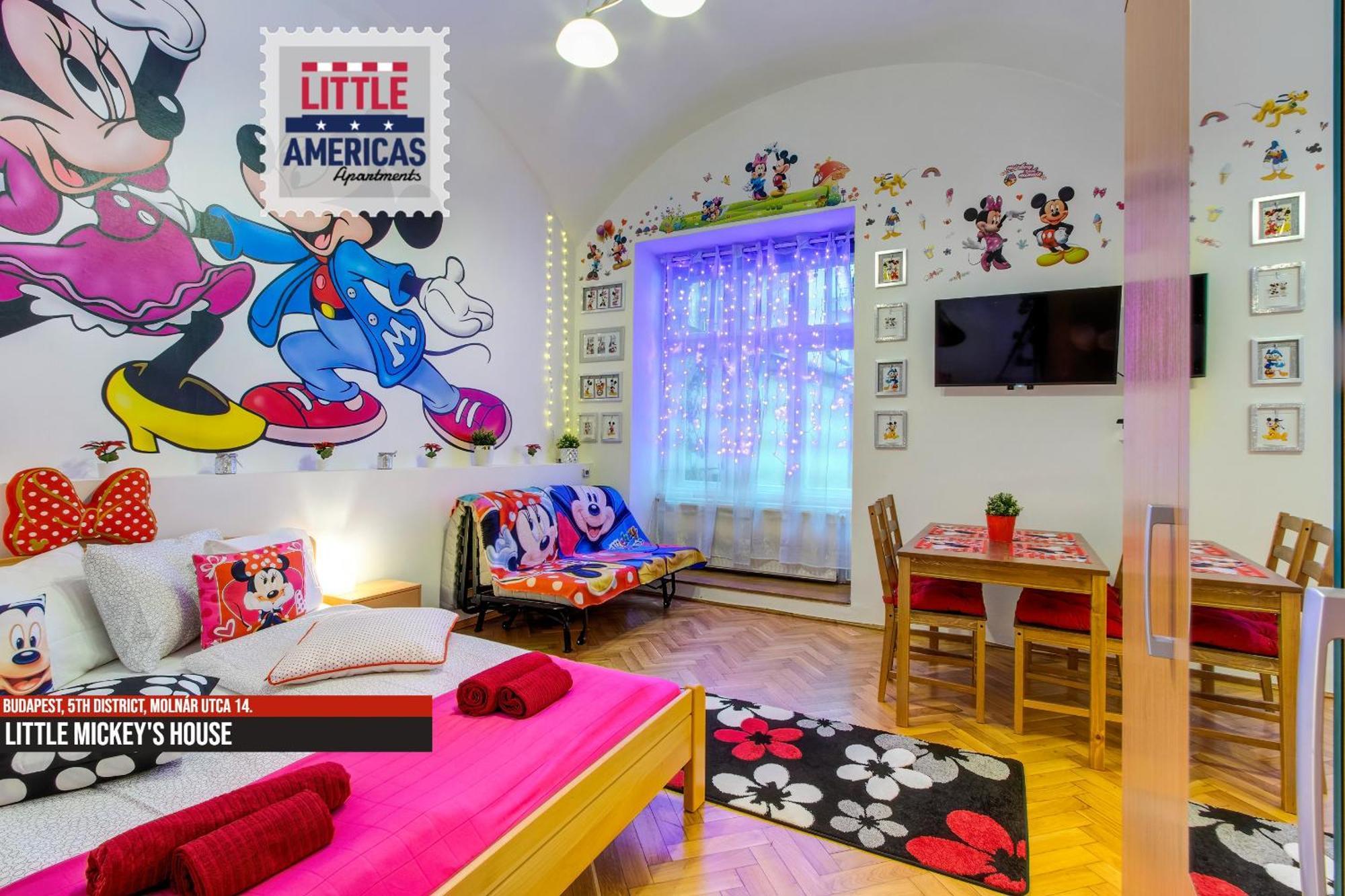 Little Americas Main Street Apartments Budapest Bagian luar foto